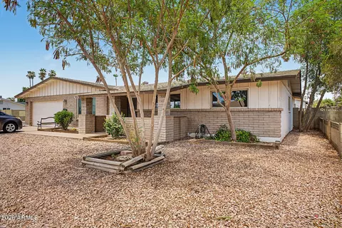 Exterior - 1906 E Minton Dr, Tempe, AZ 85282 photo 2 of 10