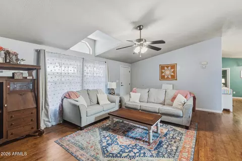2907 E Sequoia Dr, Phoenix, AZ 85050 photo 9