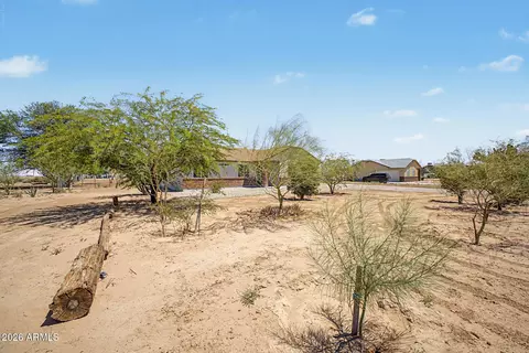 Exterior - 5500 E Savanna Ln, Coolidge, AZ 85128 photo 2 of 7