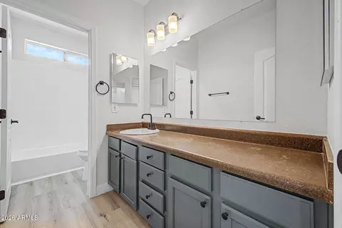 Bath - 5500 E Savanna Ln, Coolidge, AZ 85128 photo 3 of 4