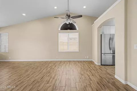 Living - 8564 W Ocotillo Rd, Glendale, AZ 85305 photo 3 of 4
