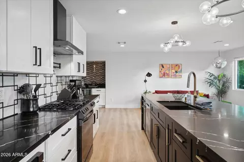 3802 E Piccadilly Rd, Phoenix, AZ 85018 photo 14