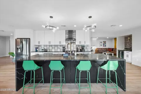 3802 E Piccadilly Rd, Phoenix, AZ 85018 photo 11