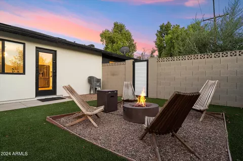 3802 E Piccadilly Rd, Phoenix, AZ 85018 photo 8