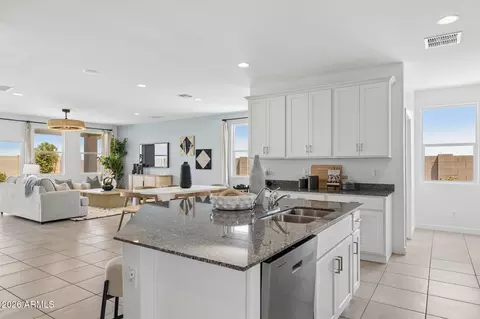 1561 E Currier Dr E, Casa Grande, AZ 85122