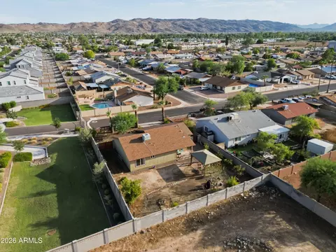 View/Area - 4108 E Sunland Ave, Phoenix, AZ 85040 photo 4 of 7