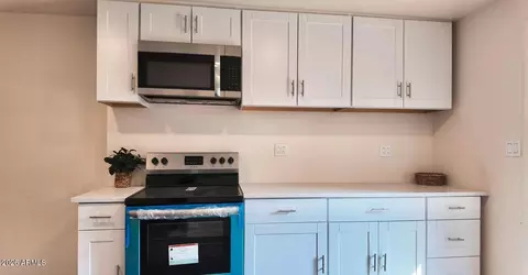 Kitchen - 647 S Moonlight Dr, Payson, AZ 85541 photo 1 of 3