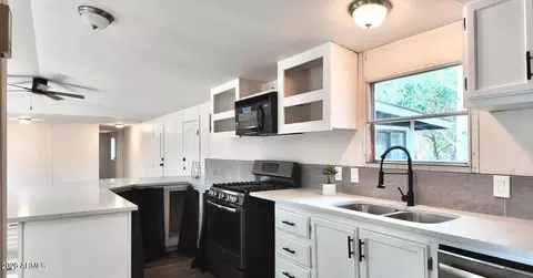 Kitchen - 647 S Moonlight Dr, Payson, AZ 85541 photo 3 of 3