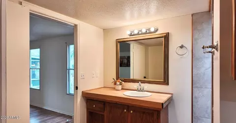 Bath - 647 S Moonlight Dr, Payson, AZ 85541 photo 4 of 5