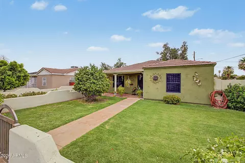 5402 W Northview Ave, Glendale, AZ 85301