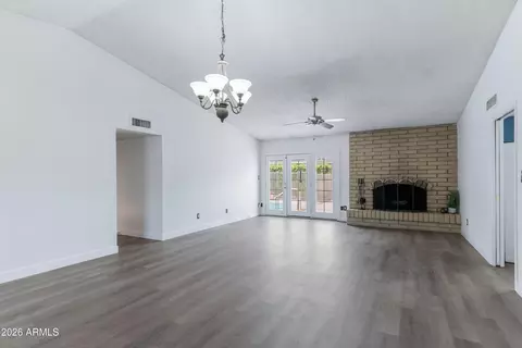 Living - 2338 E Yucca St, Phoenix, AZ 85028 photo 1 of 11
