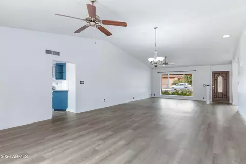 Living - 2338 E Yucca St, Phoenix, AZ 85028 photo 9 of 11