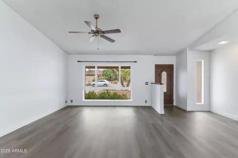 Living - 2338 E Yucca St, Phoenix, AZ 85028 photo 8 of 11