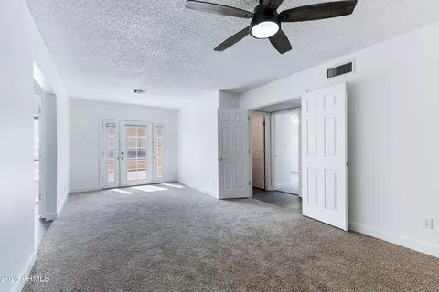 Living - 2338 E Yucca St, Phoenix, AZ 85028 photo 11 of 11