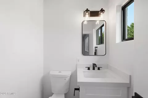 Bath - 1318 E Orange St, Tempe, AZ 85281 photo 2 of 2