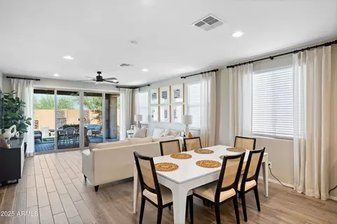 Dining - 618 E Piedmont Rd, Phoenix, AZ 85042 photo 1 of 3