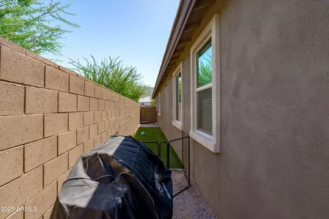 Exterior - 618 E Piedmont Rd, Phoenix, AZ 85042 photo 21 of 22