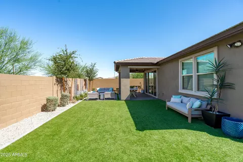 Exterior - 618 E Piedmont Rd, Phoenix, AZ 85042 photo 6 of 22