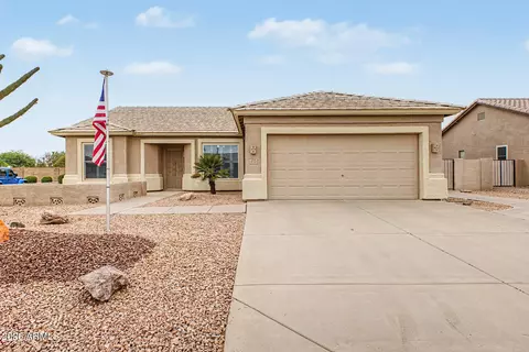 6955 S Newport Ct, Chandler, AZ 85249