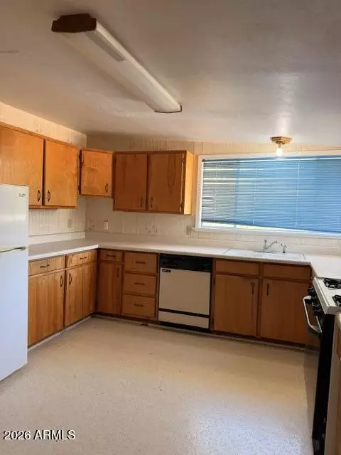 Kitchen - 221 E Patton St, Saint David, AZ 85630 photo 3 of 5