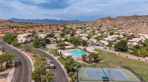 View/Area - 2553 E Indigo Brush Rd, Phoenix, AZ 85048 photo 8 of 14