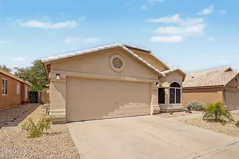 2210 E Menadota Dr, Phoenix, AZ 85024 photo 4