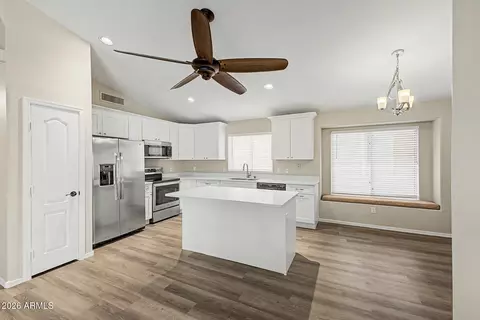 2210 E Menadota Dr, Phoenix, AZ 85024 photo 14