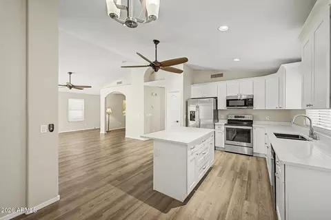 2210 E Menadota Dr, Phoenix, AZ 85024 photo 16