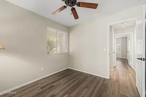 2210 E Menadota Dr, Phoenix, AZ 85024 photo 23