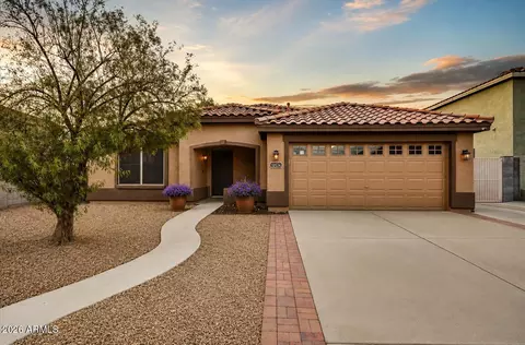 10524 W Country Club Trl, Peoria, AZ 85383