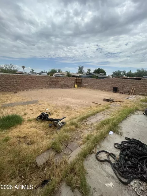 Exterior - 4732 E Hidalgo Ave, Phoenix, AZ 85040 photo 1 of 2