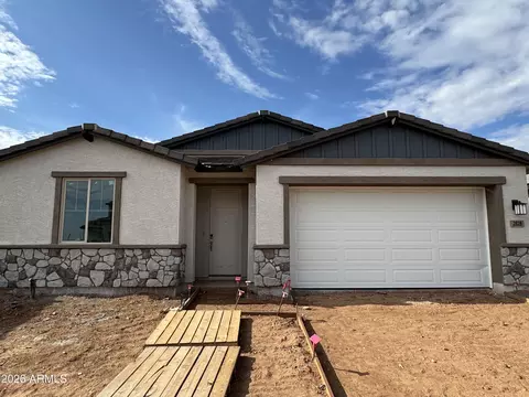 2828 E Mecklenburg Way, San Tan Valley, AZ 85143