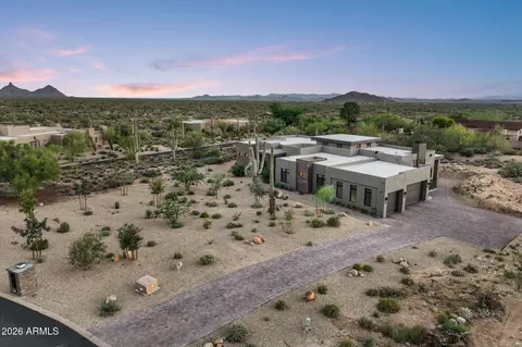 9243 E Vista Dr, Scottsdale, AZ 85262