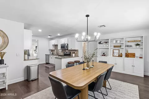 Dining - 1701 W Fairmount Ave, Phoenix, AZ 85015 photo 5 of 6