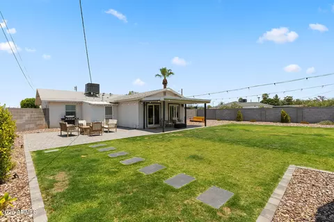 Exterior - 1701 W Fairmount Ave, Phoenix, AZ 85015 photo 15 of 17