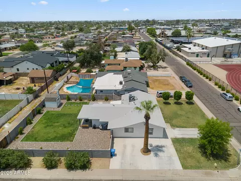 View/Area - 1701 W Fairmount Ave, Phoenix, AZ 85015 photo 7 of 16