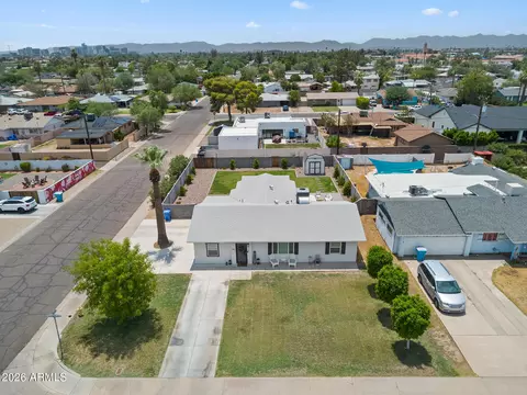 View/Area - 1701 W Fairmount Ave, Phoenix, AZ 85015 photo 5 of 16