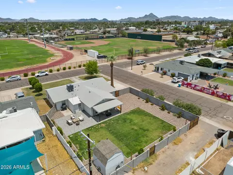 View/Area - 1701 W Fairmount Ave, Phoenix, AZ 85015 photo 9 of 16