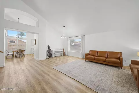 Living - 372 E Arabian Dr, Gilbert, AZ 85296 photo 1 of 7