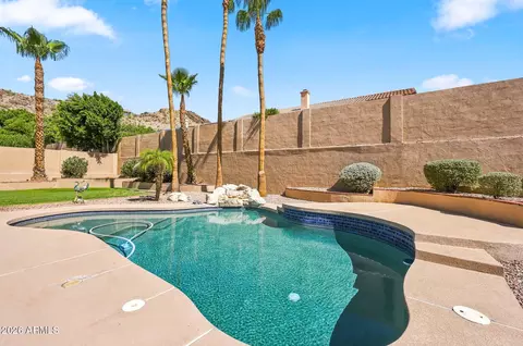 Exterior - 2008 E Granite View Dr, Phoenix, AZ 85048 photo 2 of 9