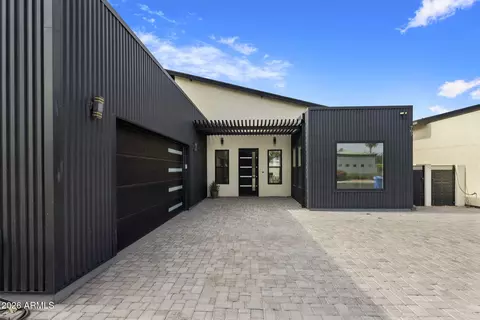 Exterior - 707 E Ocotillo Rd, Phoenix, AZ 85014 photo 8 of 8