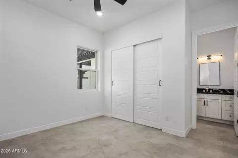 Bedroom - 707 E Ocotillo Rd, Phoenix, AZ 85014 photo 2 of 4