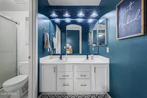 Bath - 7419 E Milagro Ave, Mesa, AZ 85209 photo 1 of 2