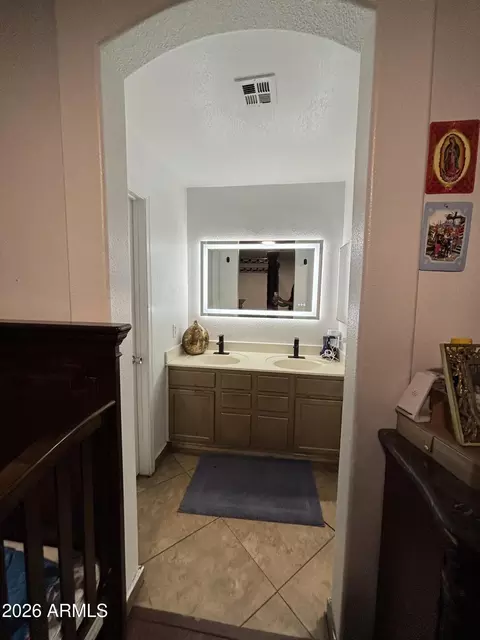 Bath - 2015 N 89th Dr, Phoenix, AZ 85037 photo 2 of 4