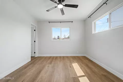 3321 E Belleview St, Phoenix, AZ 85008 photo 16