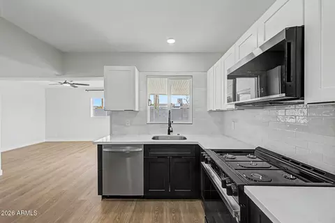 3321 E Belleview St, Phoenix, AZ 85008 photo 13