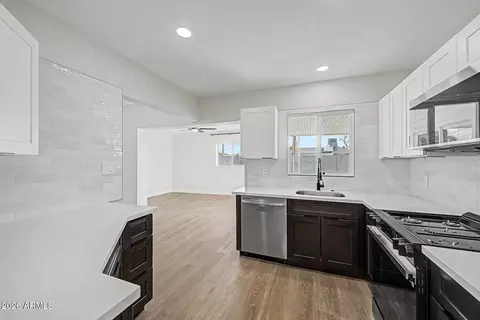 3321 E Belleview St, Phoenix, AZ 85008 photo 14