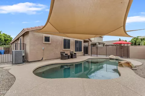 Exterior - 1121 E Ranch Ct, Gilbert, AZ 85296 photo 9 of 11