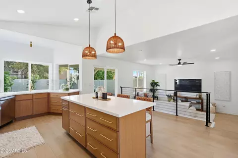 Kitchen - 3713 E Taro Ln, Phoenix, AZ 85050 photo 2 of 4