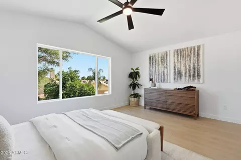 Bedroom - 3713 E Taro Ln, Phoenix, AZ 85050 photo 4 of 7